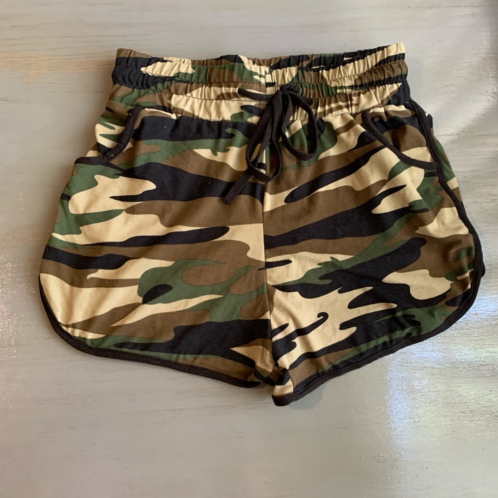 Camouflage army shorts stretch
